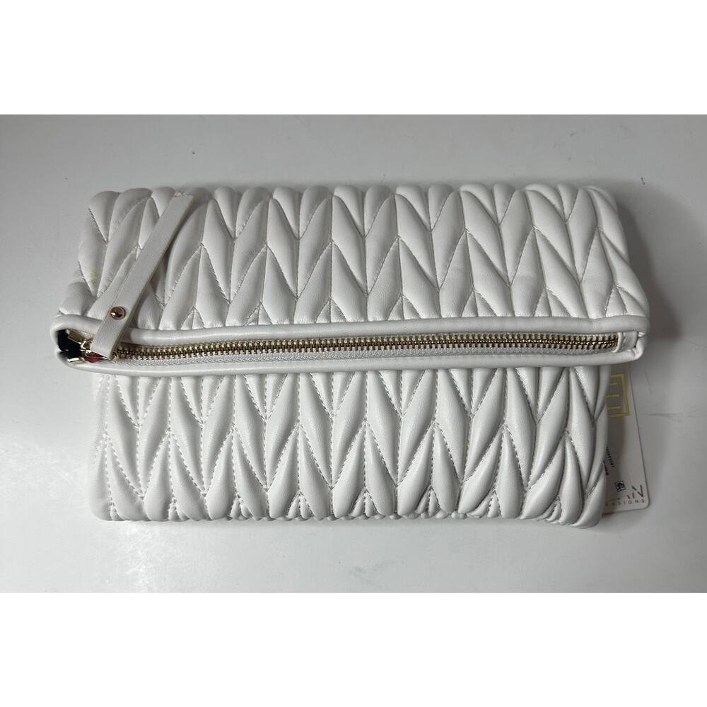Urban Expressions Ivory Quilted Wristlet